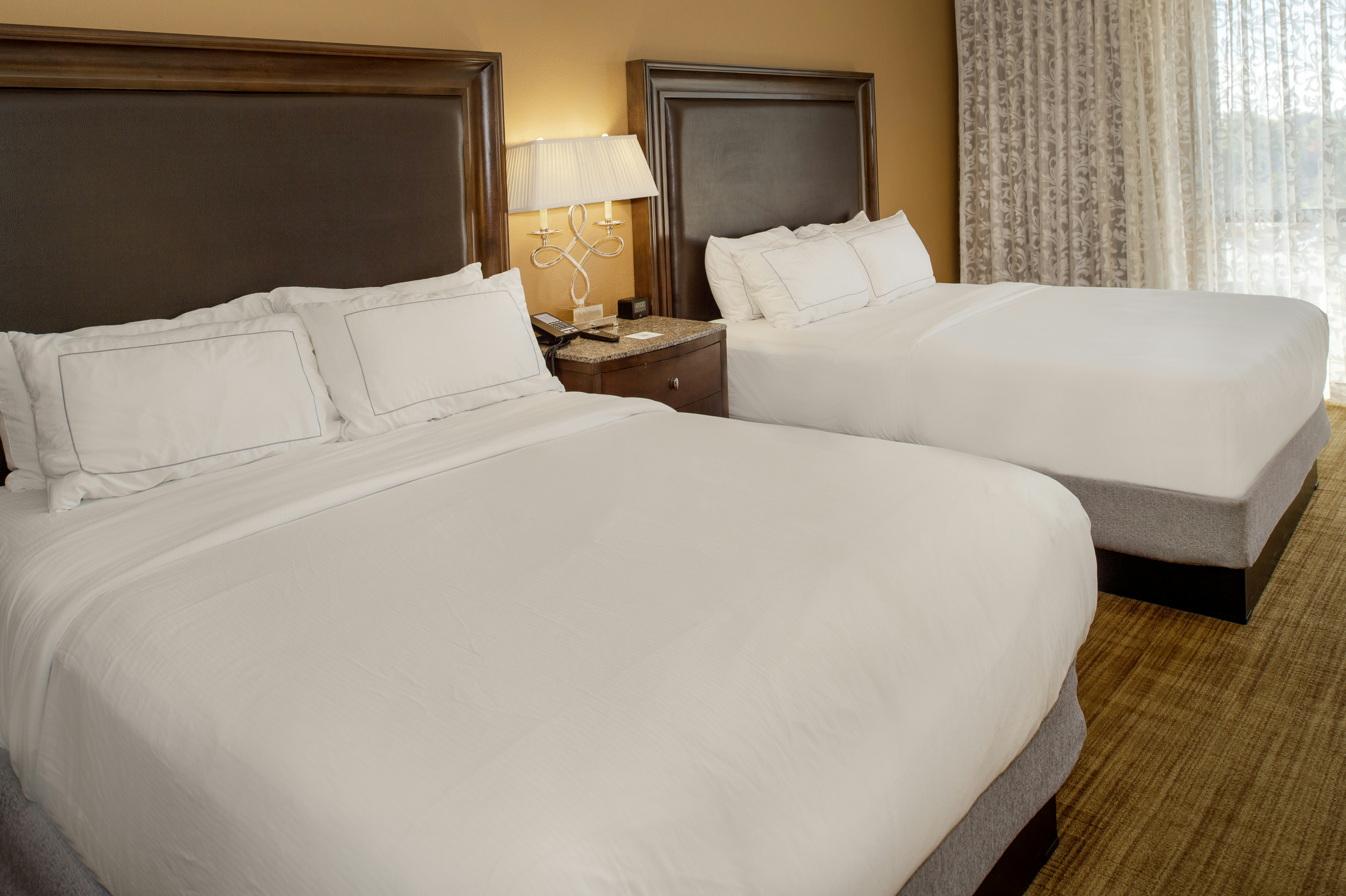 Room, 2 Queen Beds, Courtyard View