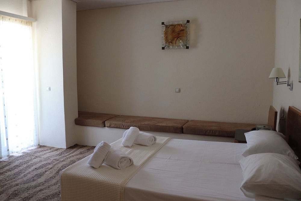 Theoxenia Hotel 43/91