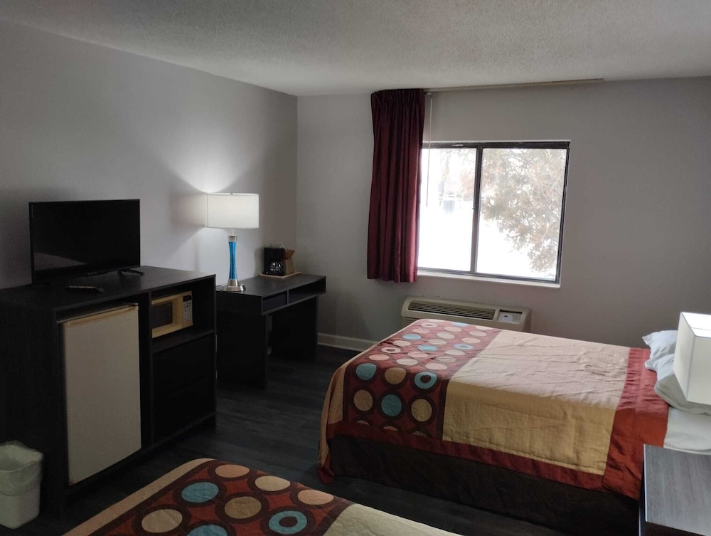 Super 8 By Wyndham Morris 20/34