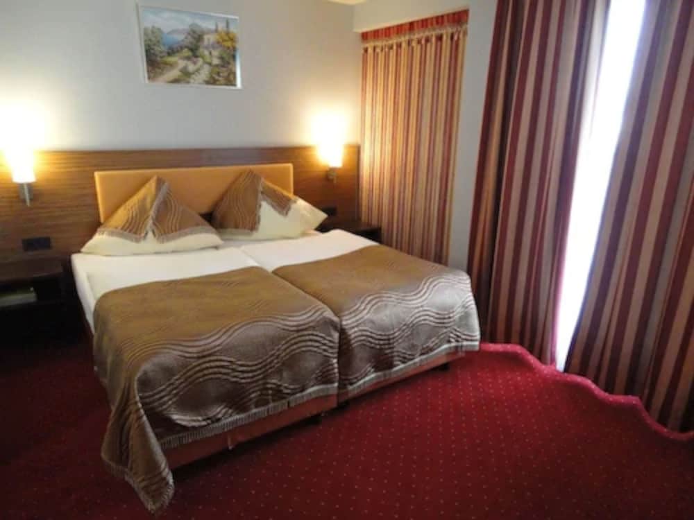 Grand Hotel Dream Frankfurt photo4