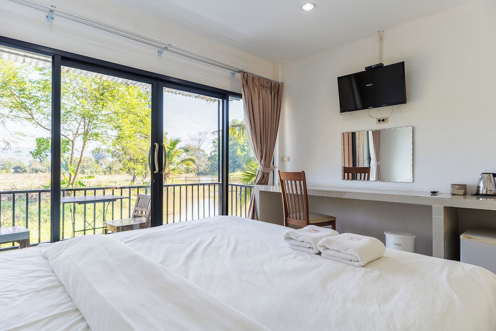 غرفة قياسية بسرير كينج، DE BUA VALLEY RESORT 4/10