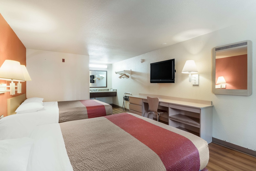 Motel6 Newport News, VA 20/38