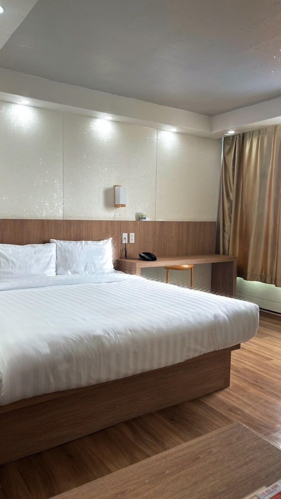 Km Kwanphayao Hotel 18/50