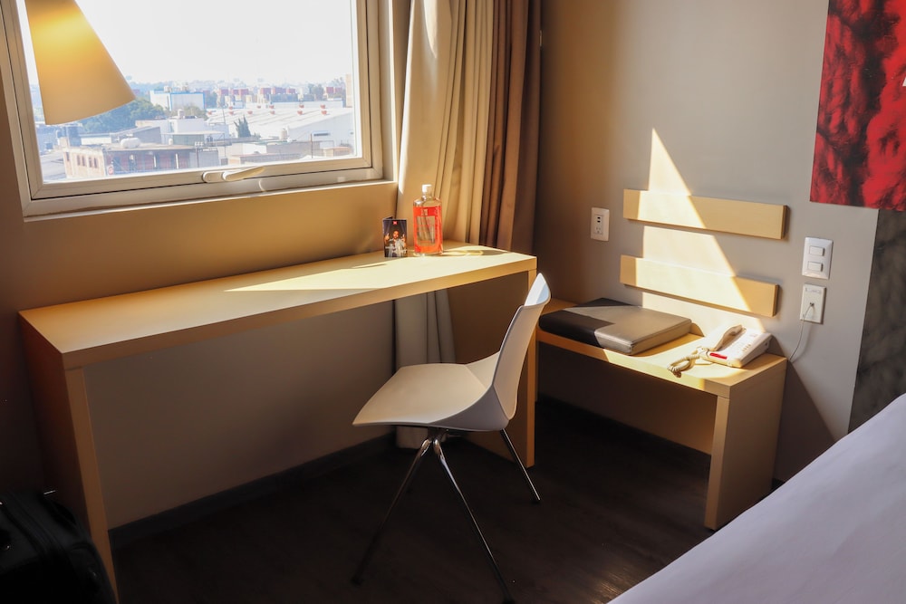 Ibis Mexico Tlalnepantla 23/50