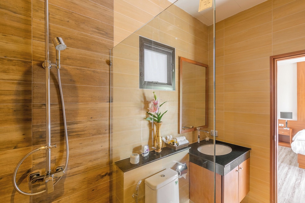 4 Bedrooms, Pool, West, Villa, 4 King Beds, Rawai Vip Villas Kids Park And Spa 6/7