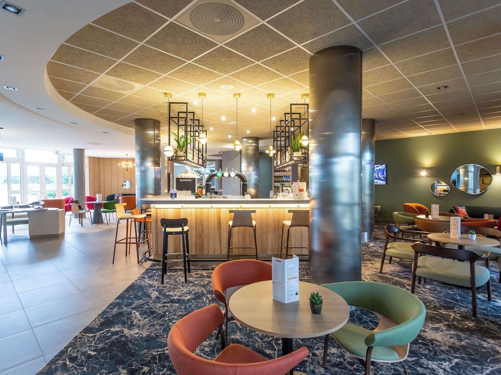 NOVOTEL BOURGES 38/49