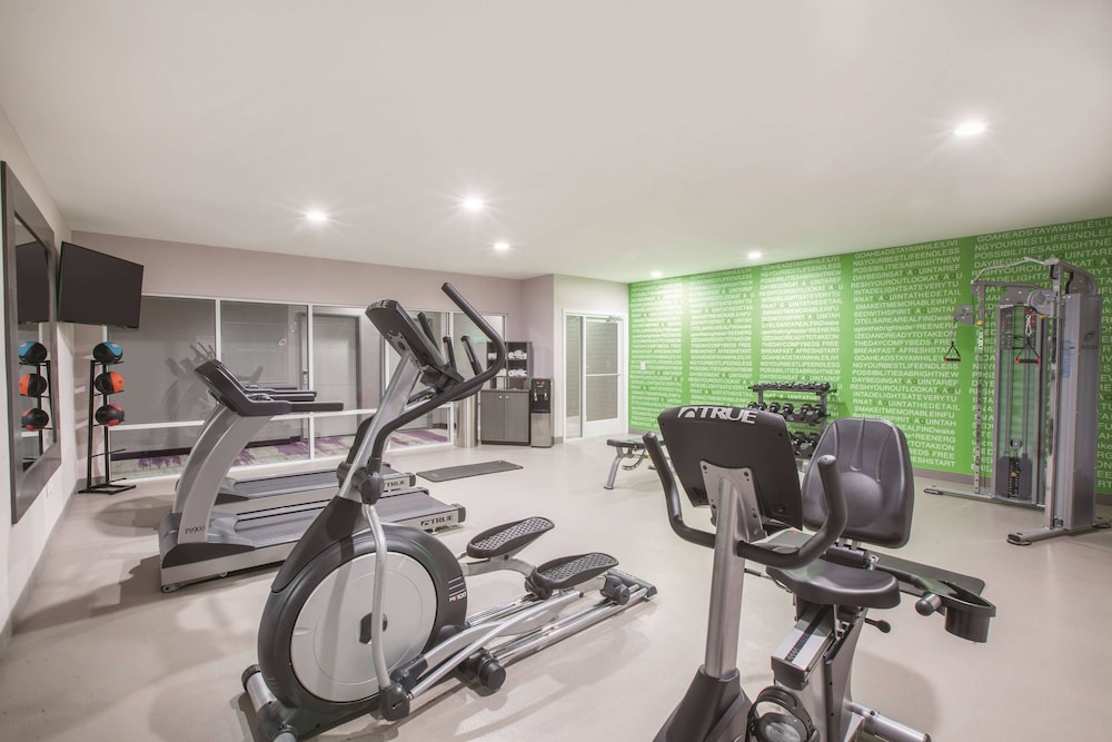 La Quinta Inn And Suites By Wyndham Kingsville 22/33