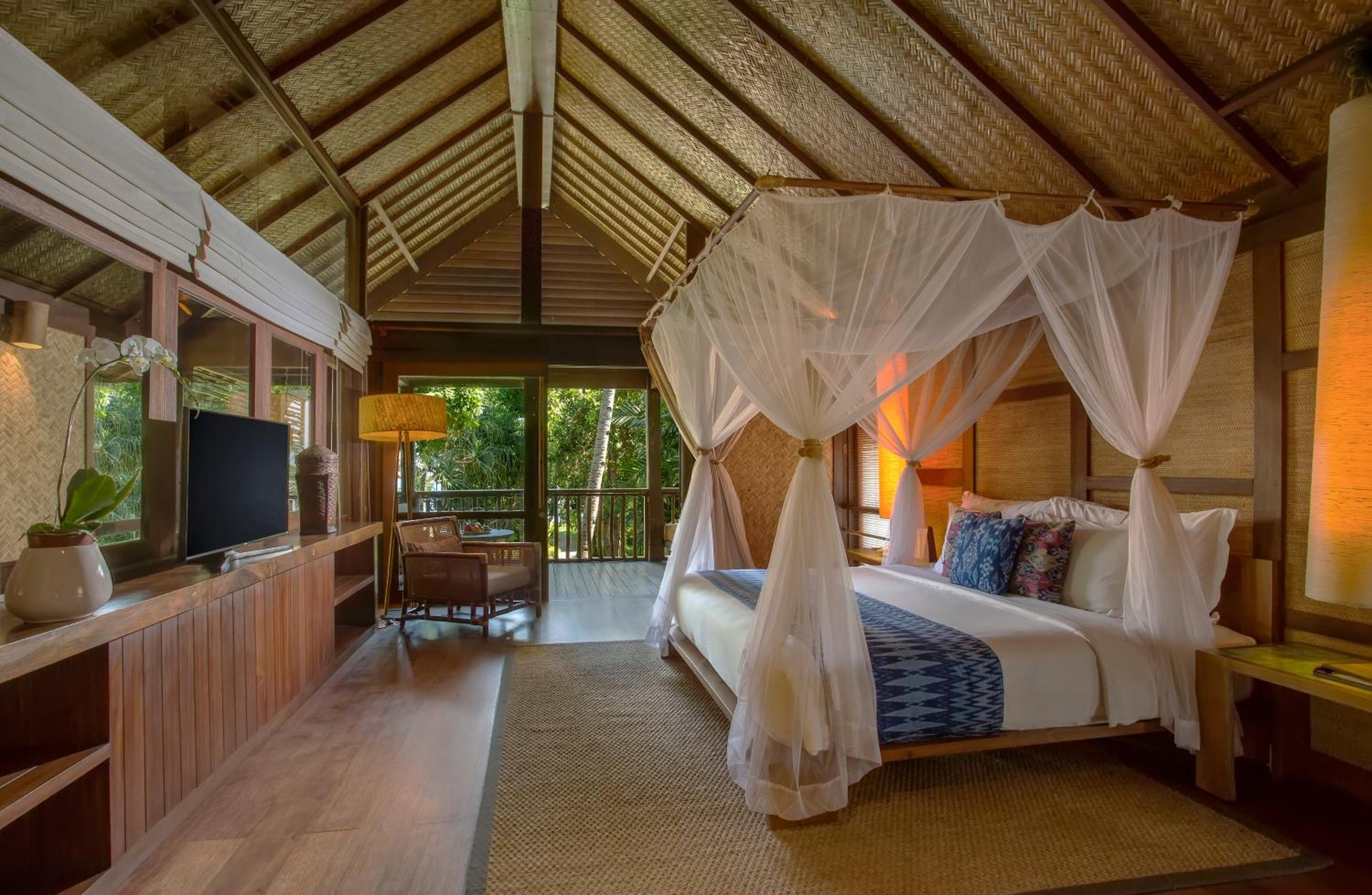 Duplex, Pool, Villa, King and Twin Beds