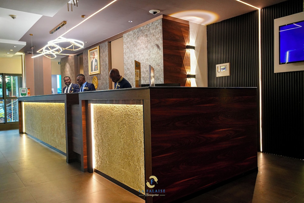 Hotel La Falaise Bonapriso 8/46