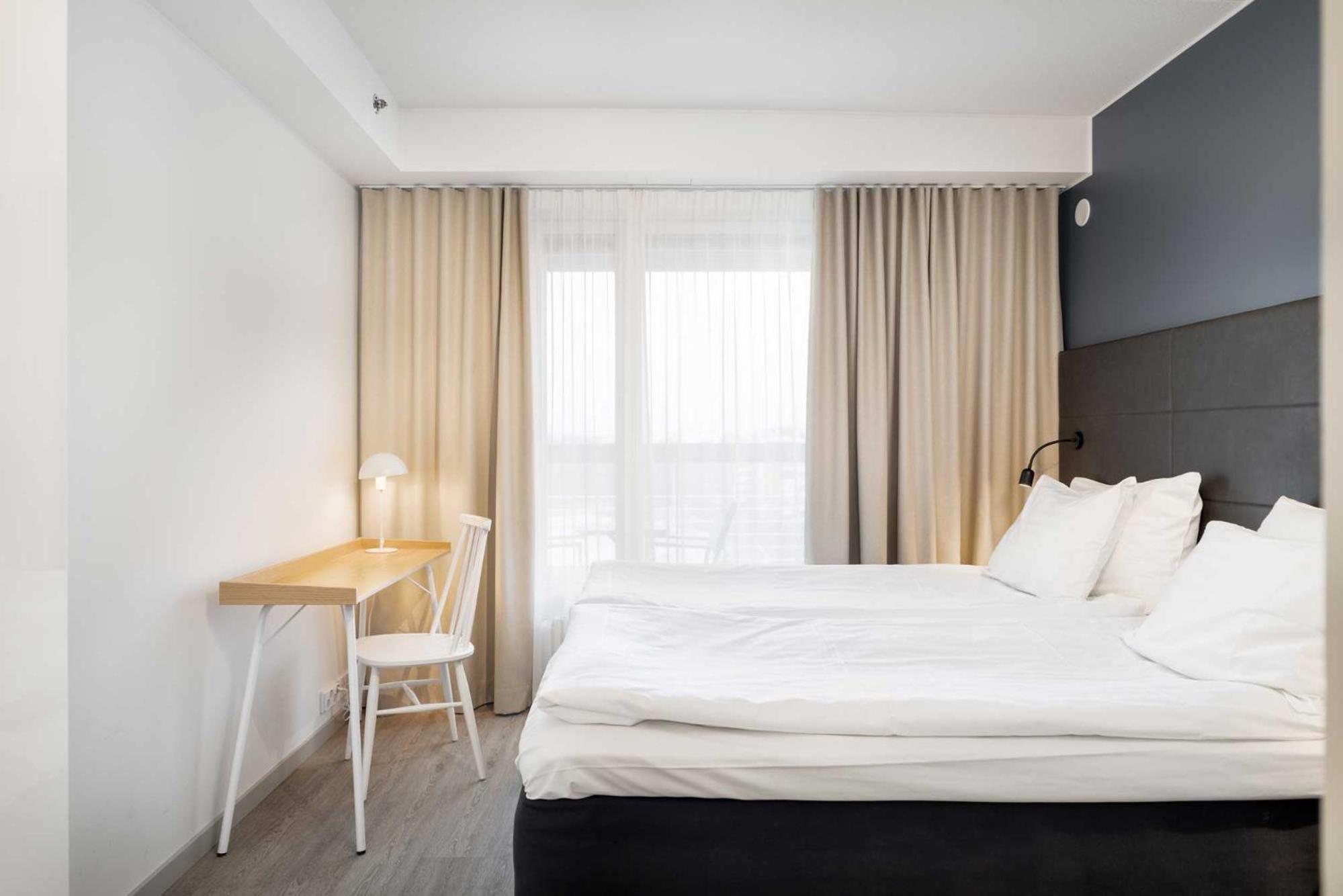 2 Bedrooms, Apartment