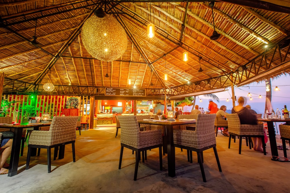 Secret Garden Beach Resort 45/70