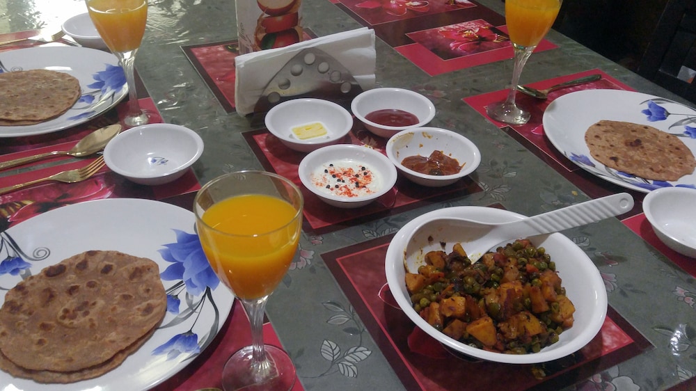 Utsav Bed & Breakfast 17/23