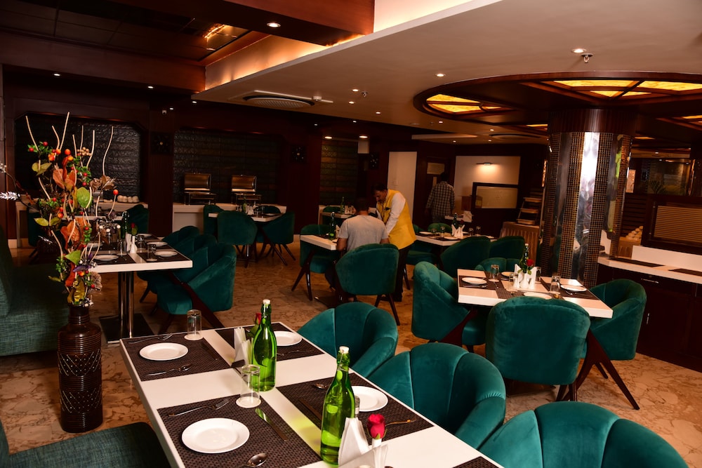 Hotel Varanasi Inn 26/33