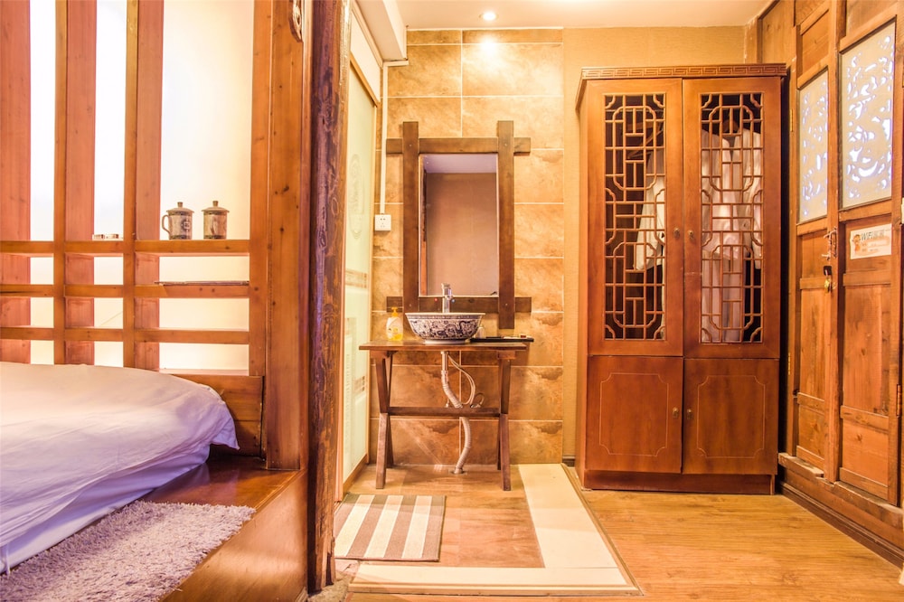 Lijiang Xueshanyu Inn 20/36