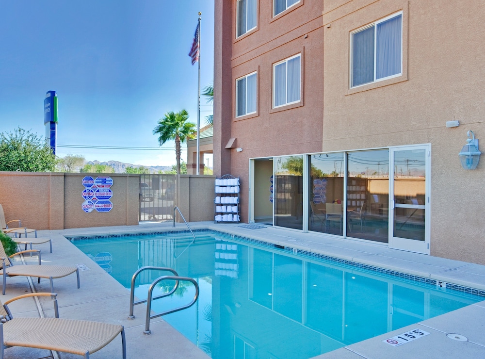 Holiday Inn Express Las Vegas-Nellis, an IHG Hotel 11/47