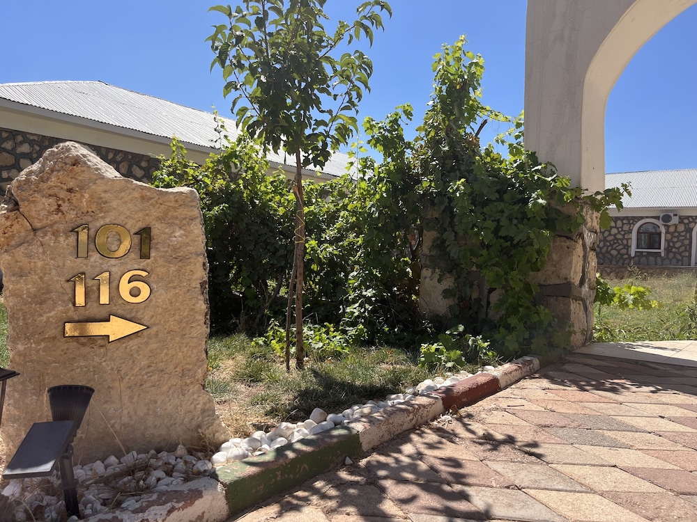 HOTEL EUPHRAT NEMRUT 35/39