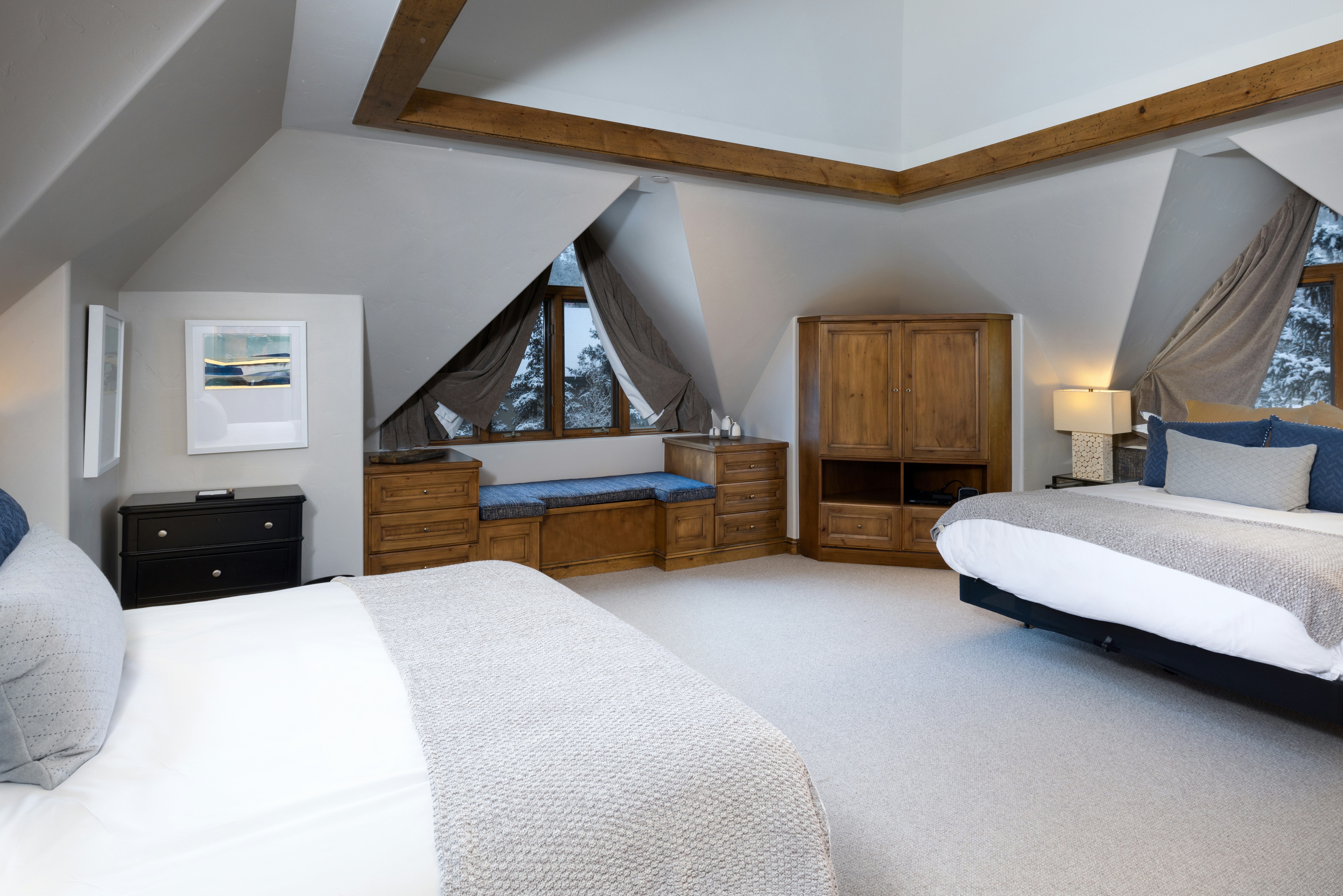 Gravity Haus Vail 19/50