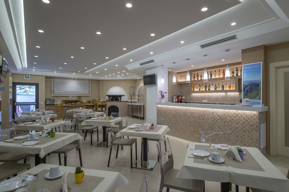 Villa Paradise Resort 24/50
