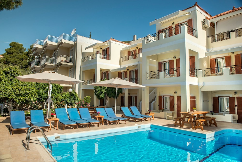 KOSTIS VILLAS 66/70