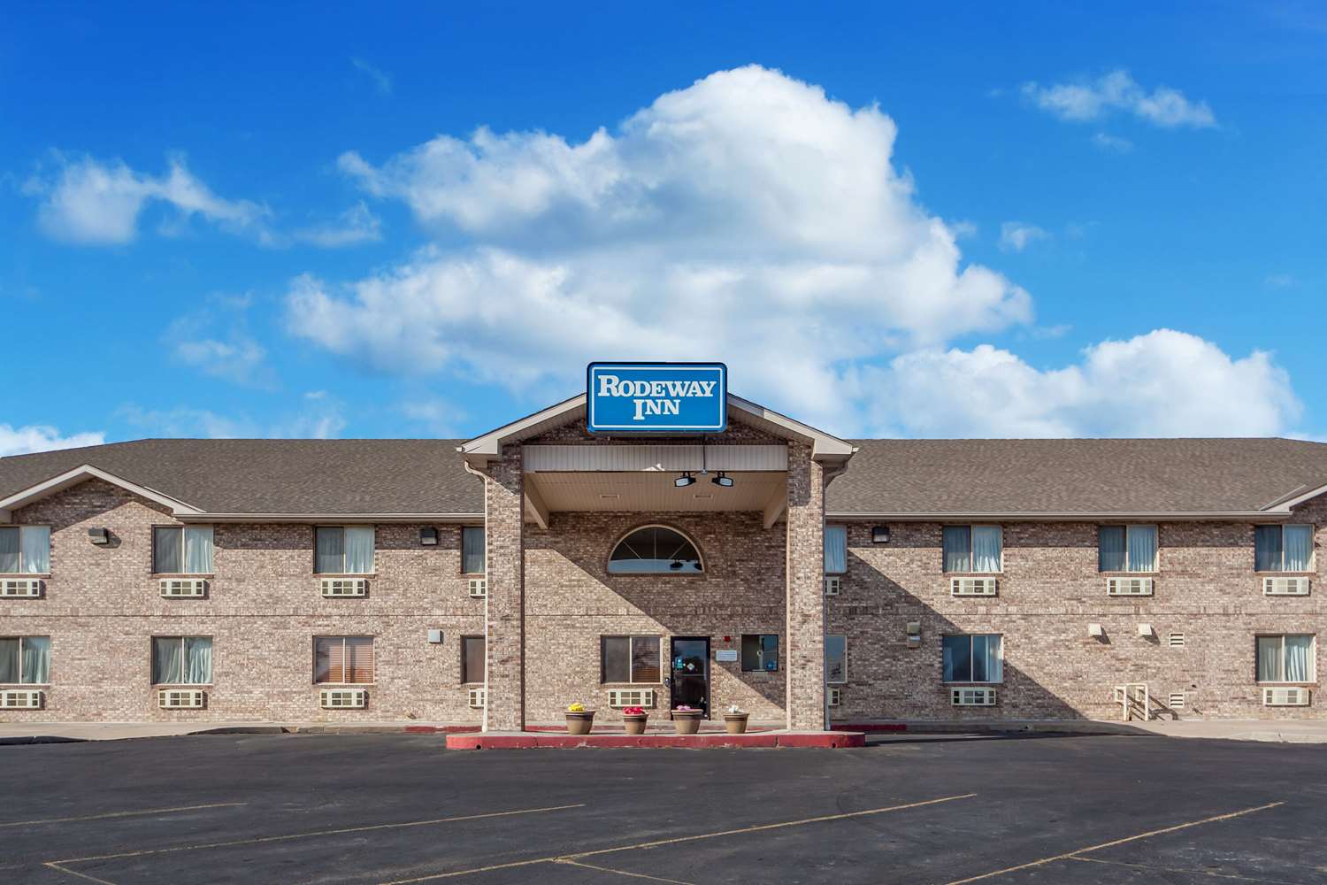 Super 8 by Wyndham Cozad 4/24
