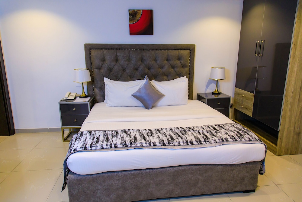 Hotel Aries Suites 7/22