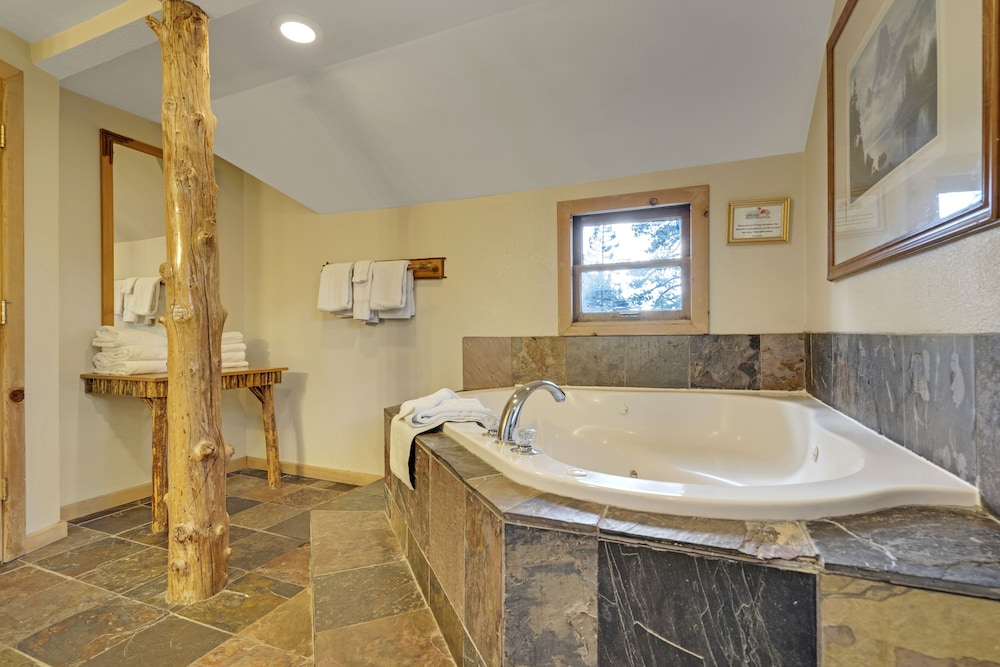 3 Peaks Resort Beach Club 47/50