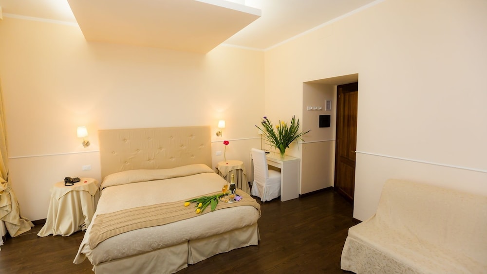 Caesar Place 21/40