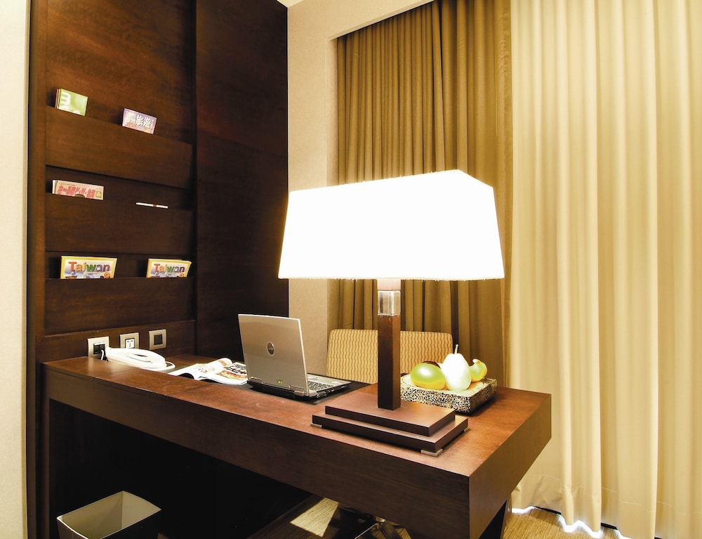 Taipung Suites 57/62