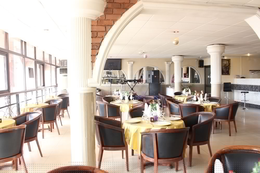 Hotel Santa Lucia 46/50