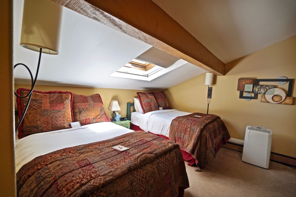 Frisco Inn on Galena Street 18/50