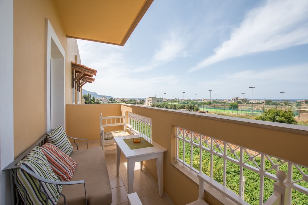 Danelis Studios & Apartments 11/55