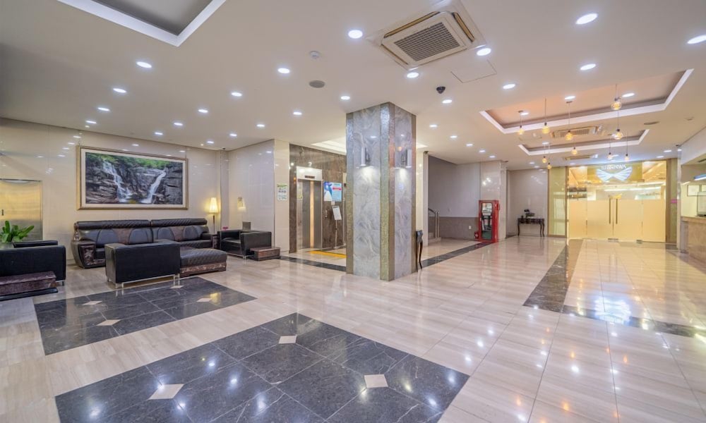 Donghae Gloria Tourist Hotel 4/50