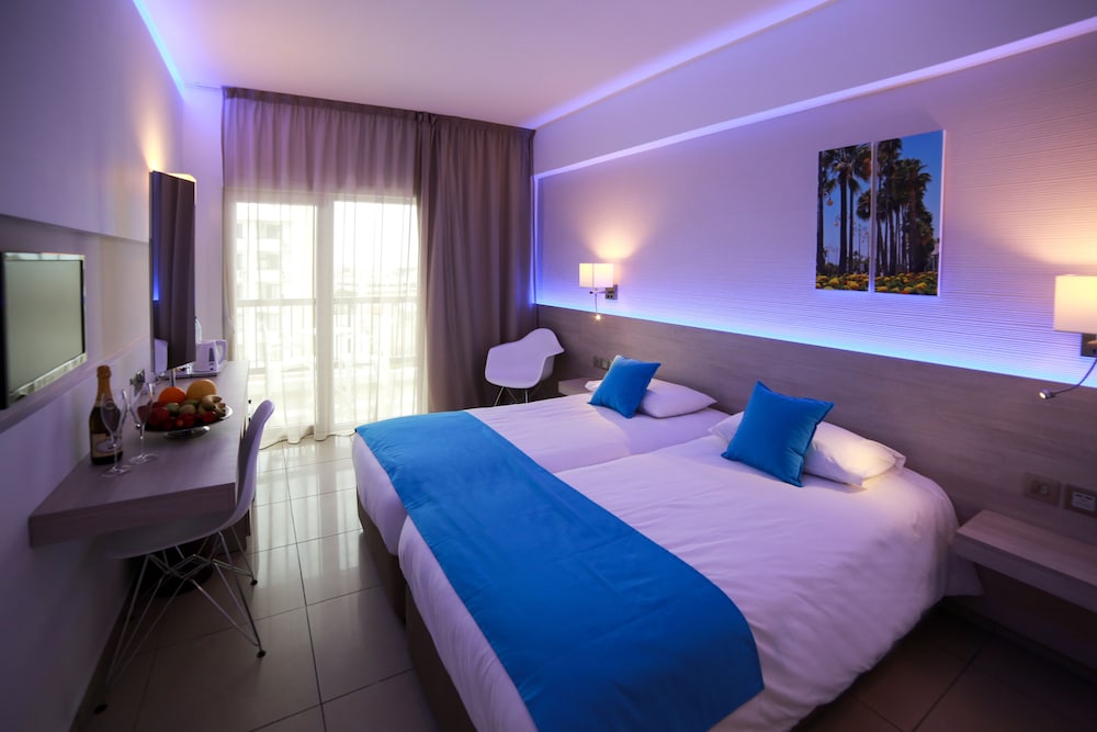 Les Palmiers Beach Hotel 17/69