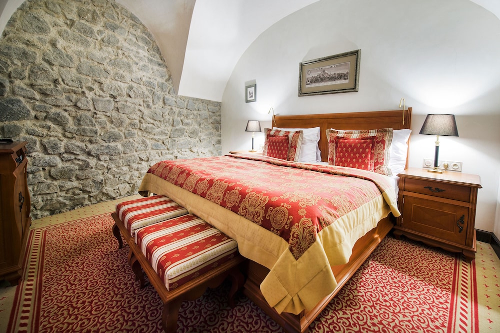 Arcadia Boutique Hotel 60/64