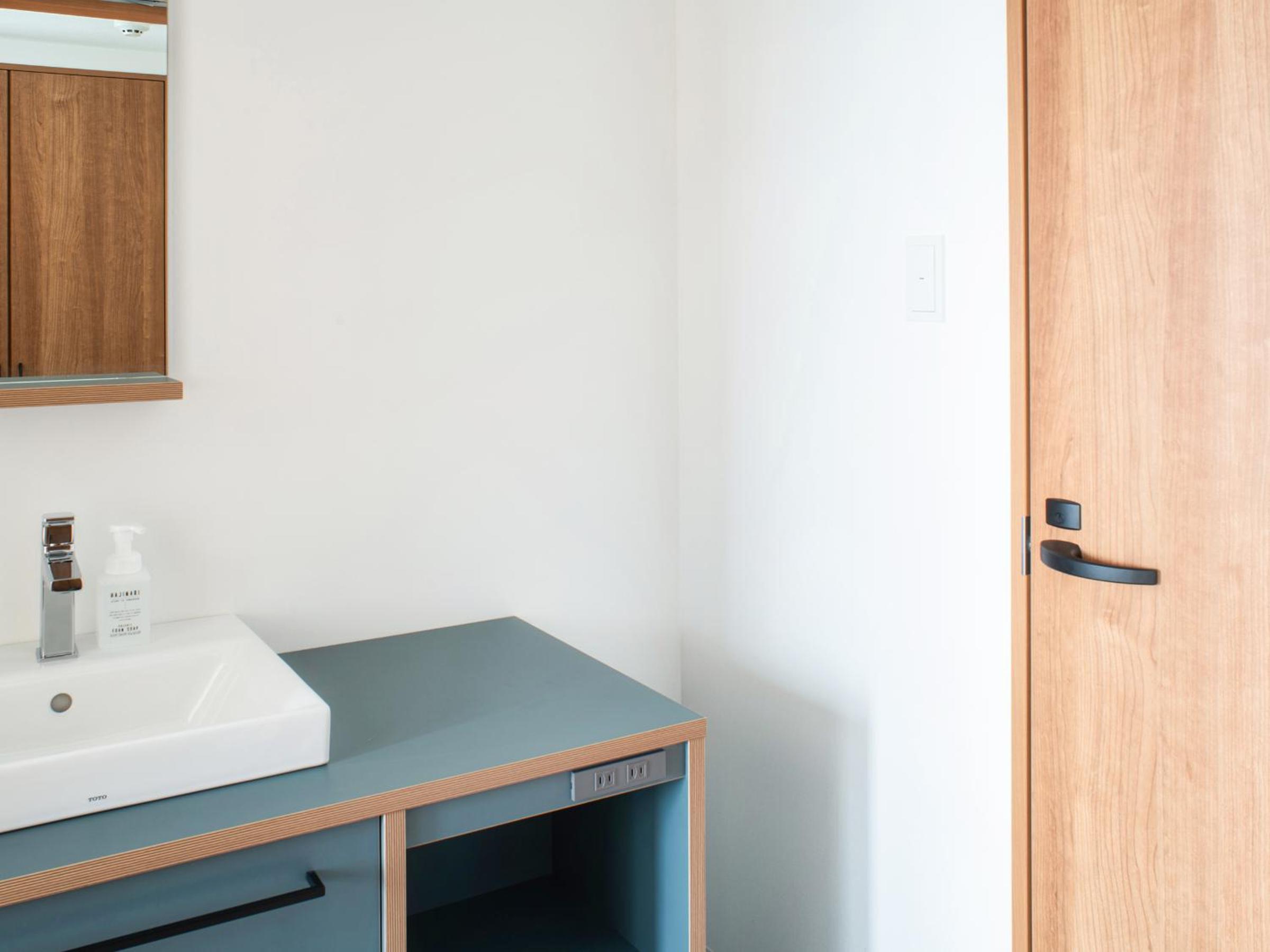 Deluxe Room (Quadruple use)، REF Okinawa Arena by VESSEL HOTELS 2/4