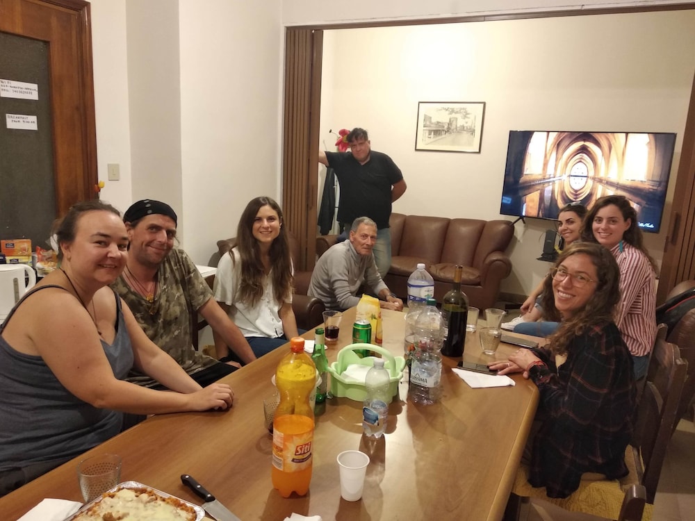 Under 40 The Youth Rooms friend and love 37/50