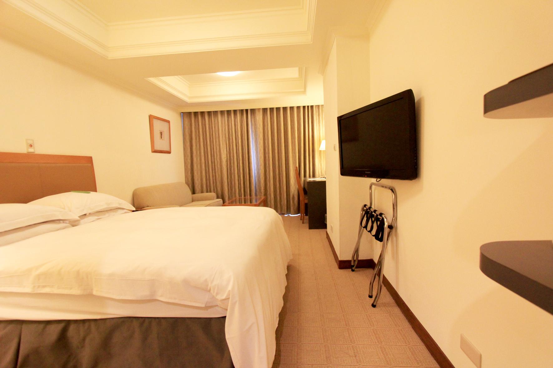 Grand, Pacific, Double Bed