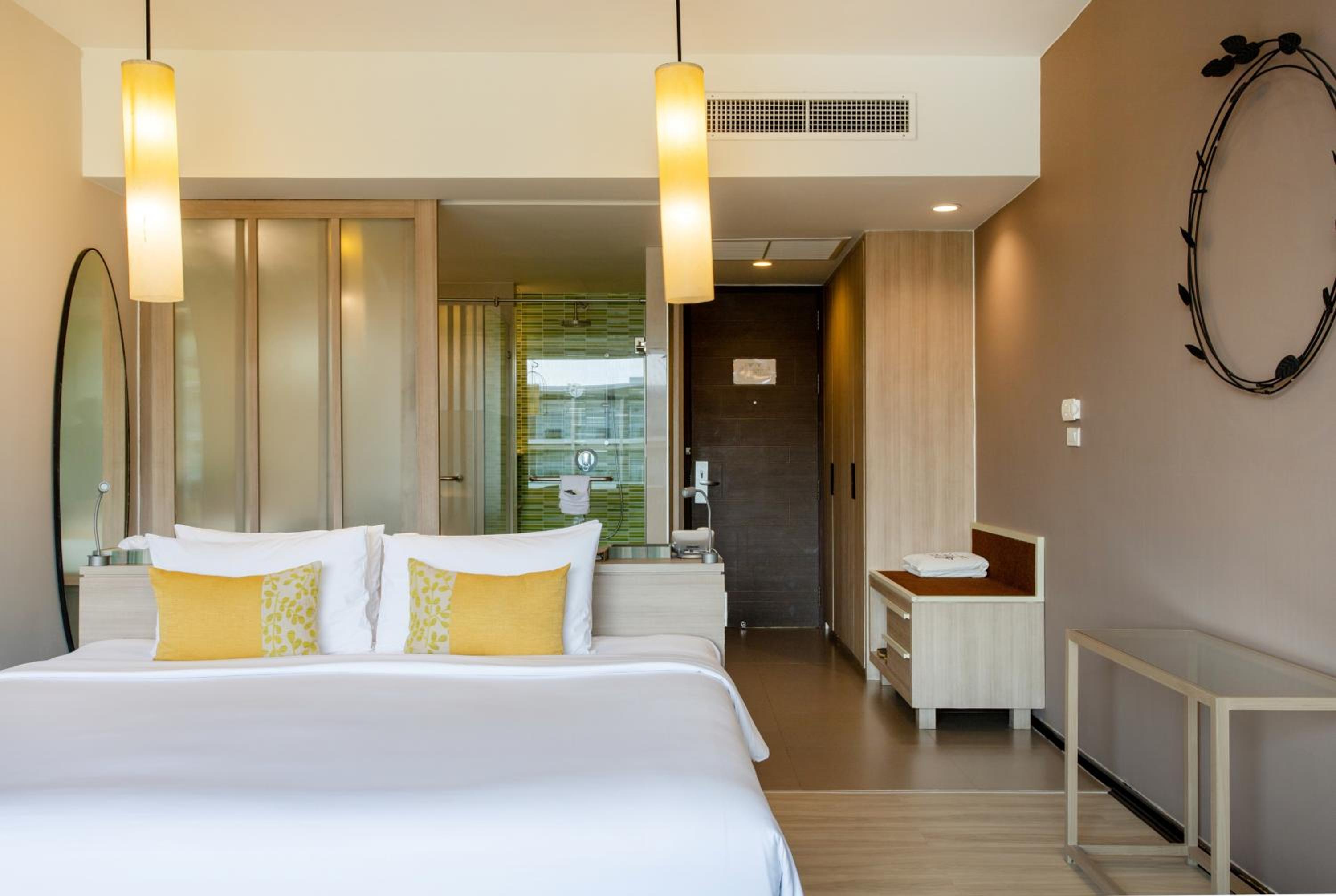 Sands, Double or Twin Bed