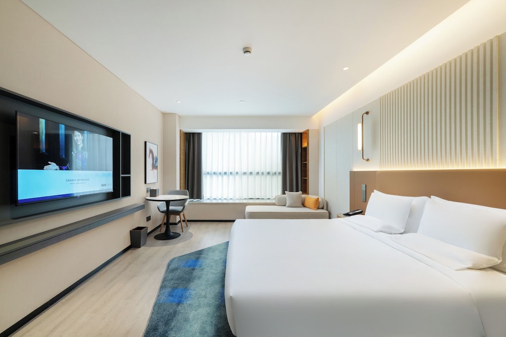 Mercure Guangzhou Baiyun International Airport 10/44