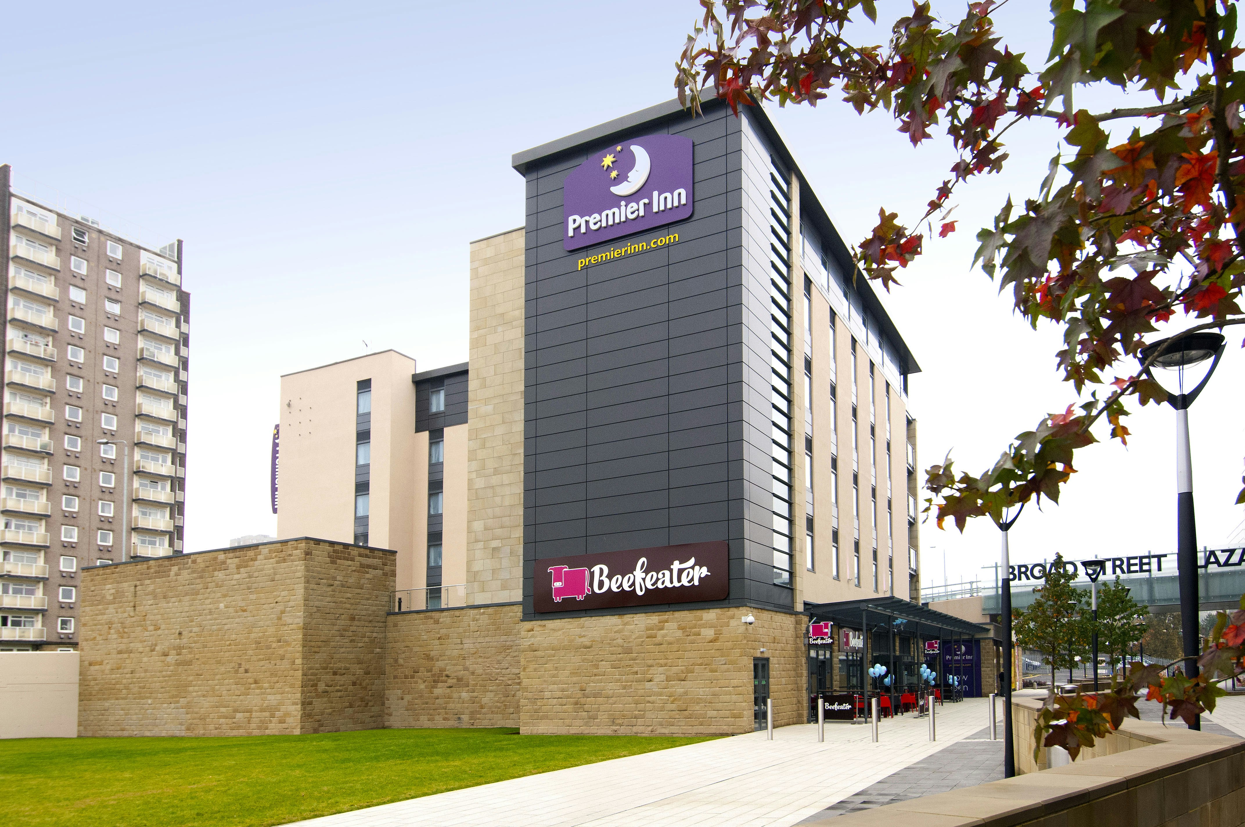 Premier Inn Halifax Town Centre 42/48