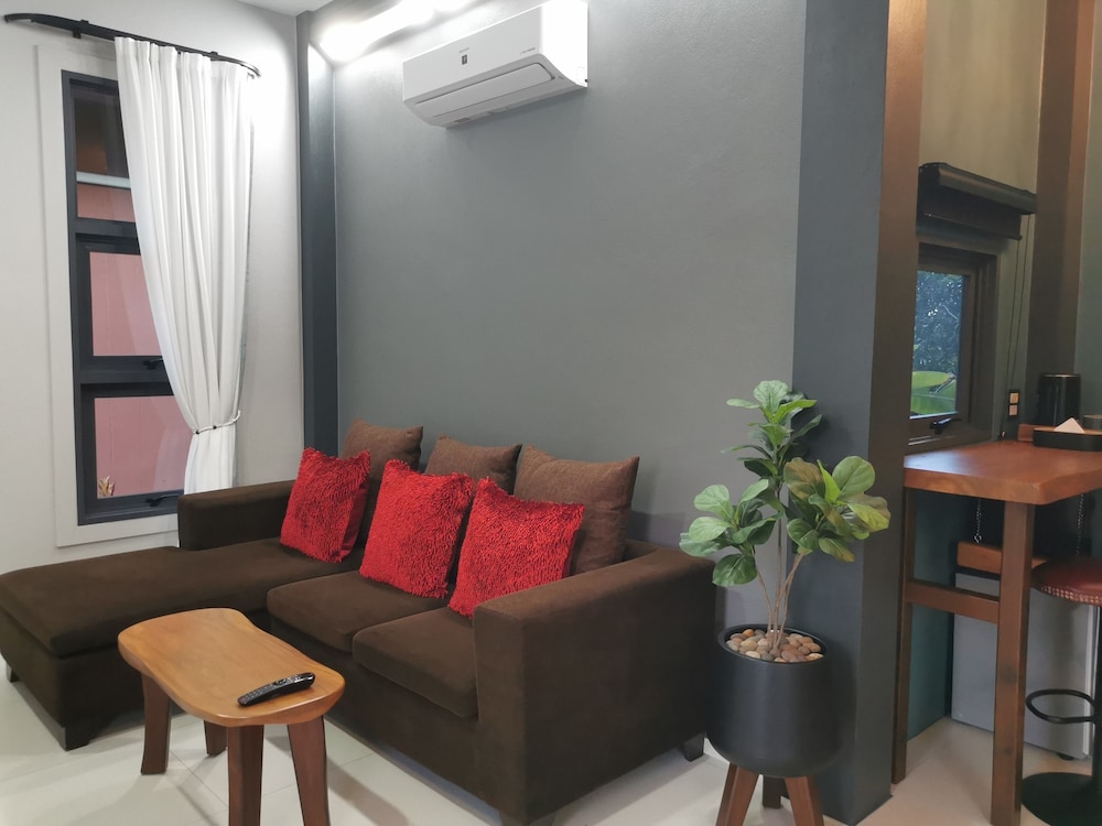 Cafe@Luv22 Guest House 44/67