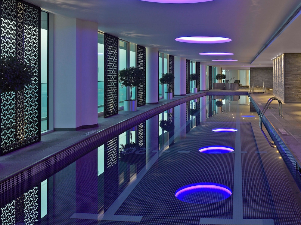 swimming pool spa