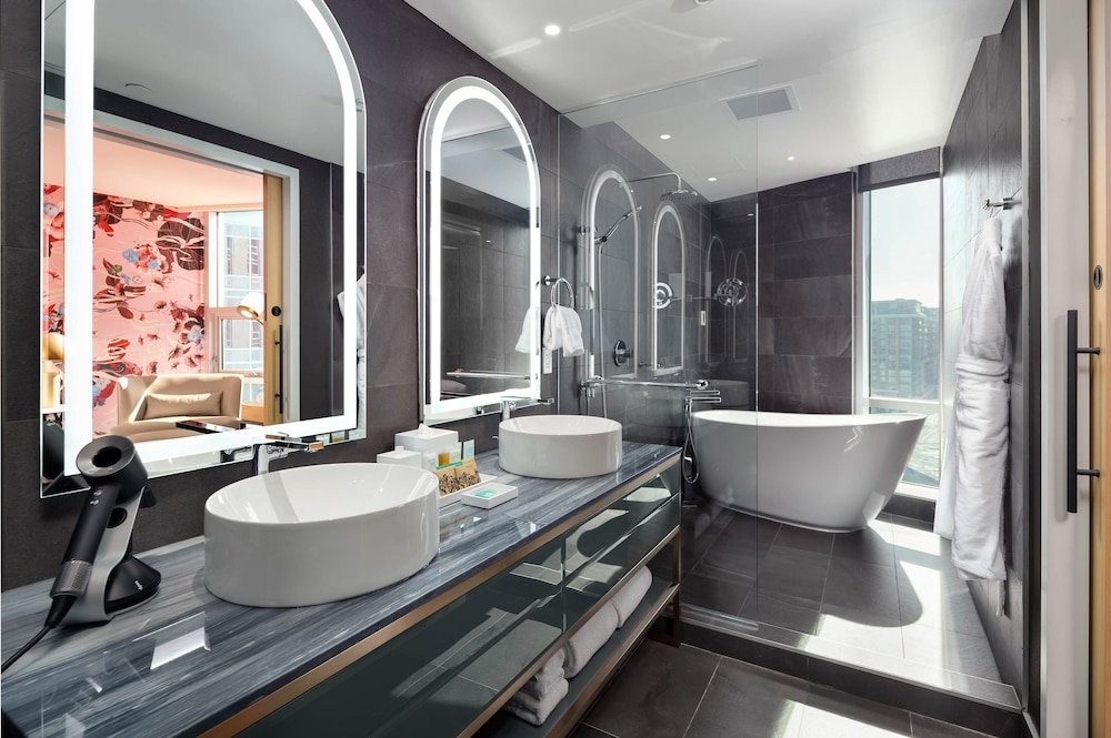 Versante Hotel 45/47