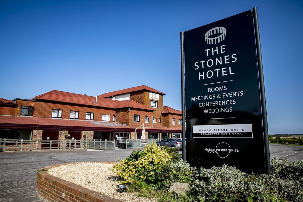 The Stones Hotel 1/69
