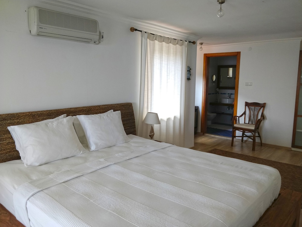 Zephyros Hotel 3/44