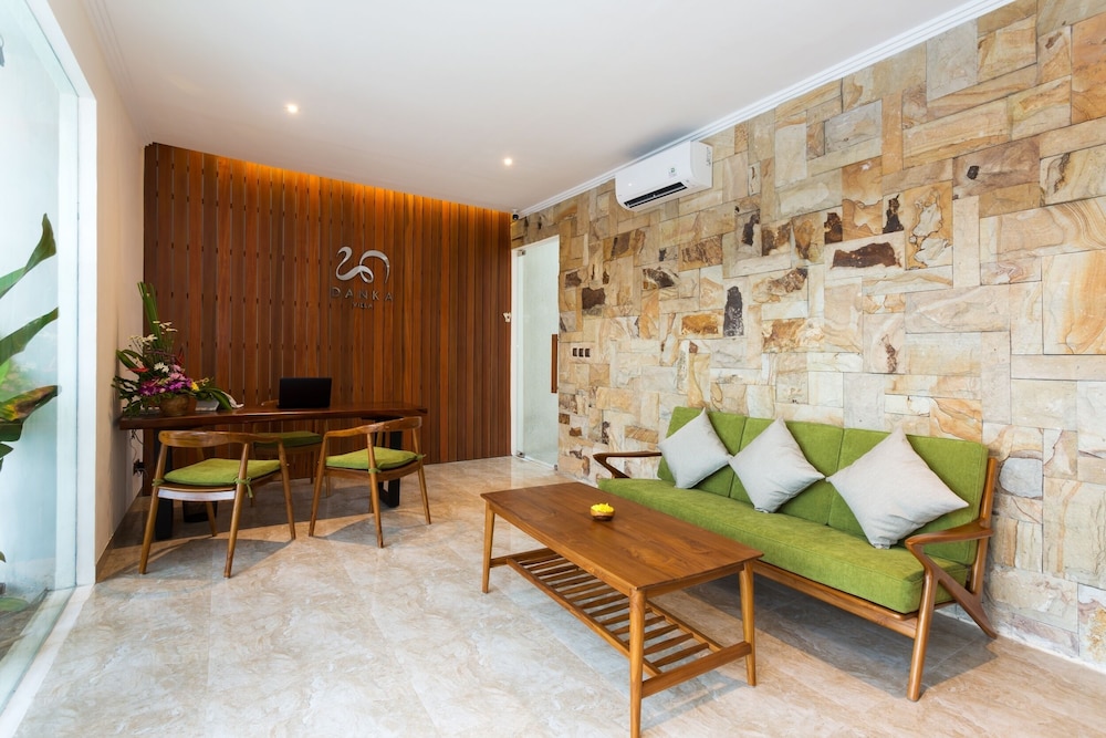 Danka Villa Sanur 16/24