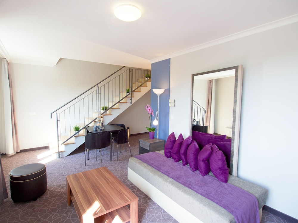 24hours Apartment Hotel 29/49