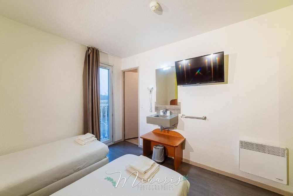 B Hotel Troyes Aeroport 10/50