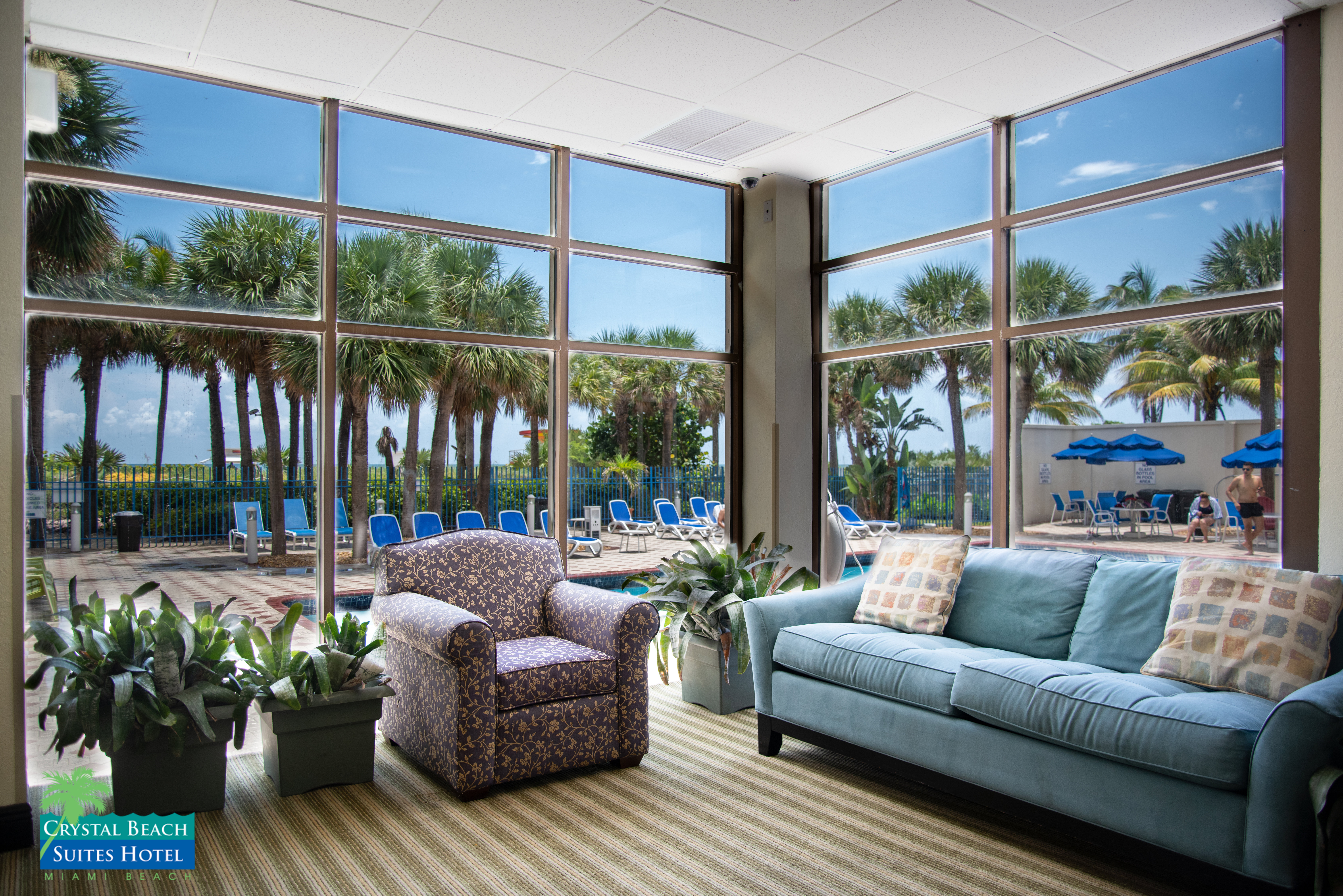 Crystal Beach Suites Miami Oceanfront Hotel 11/24