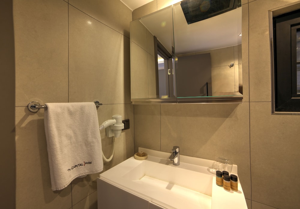 The Capital Suites 40/40